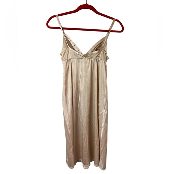 Vintage St.Michael Champagne V-neck Slip - Picture 2 of 12